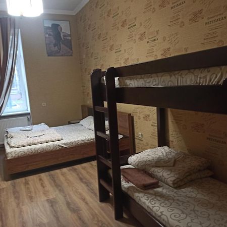 Hostel Q ,15 Хв До Жд Вокзалу Lviv Kültér fotó