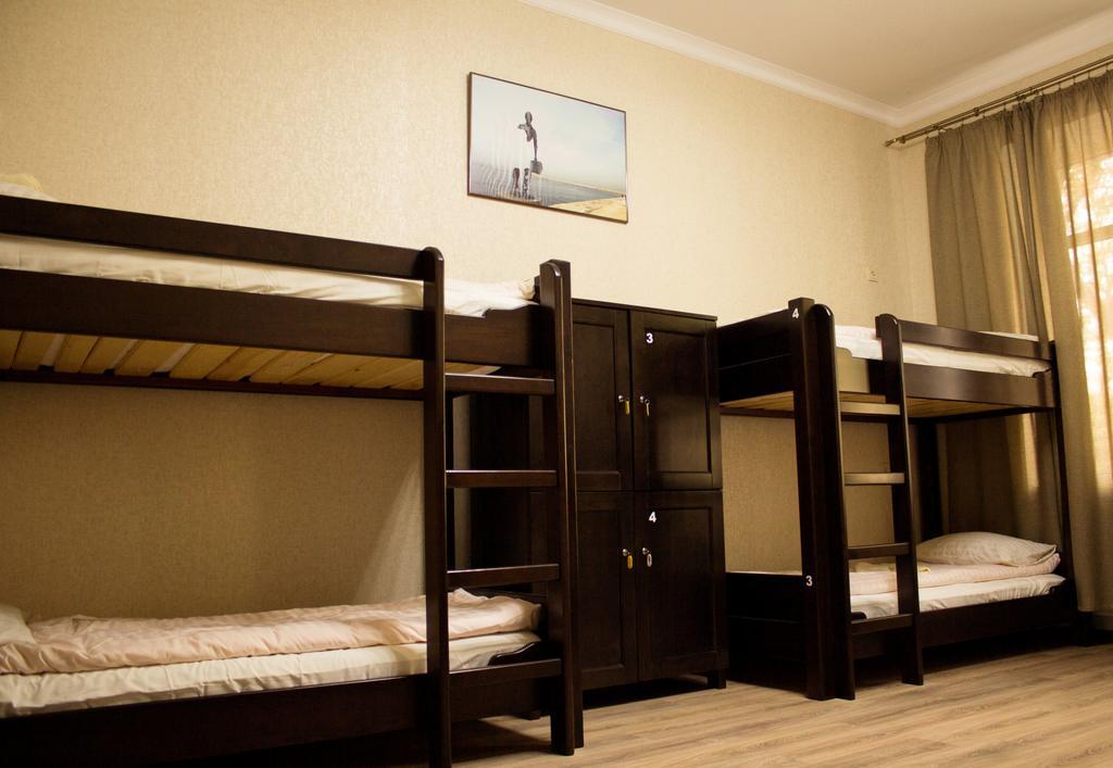 Hostel Q ,15 Хв До Жд Вокзалу Lviv Szoba fotó