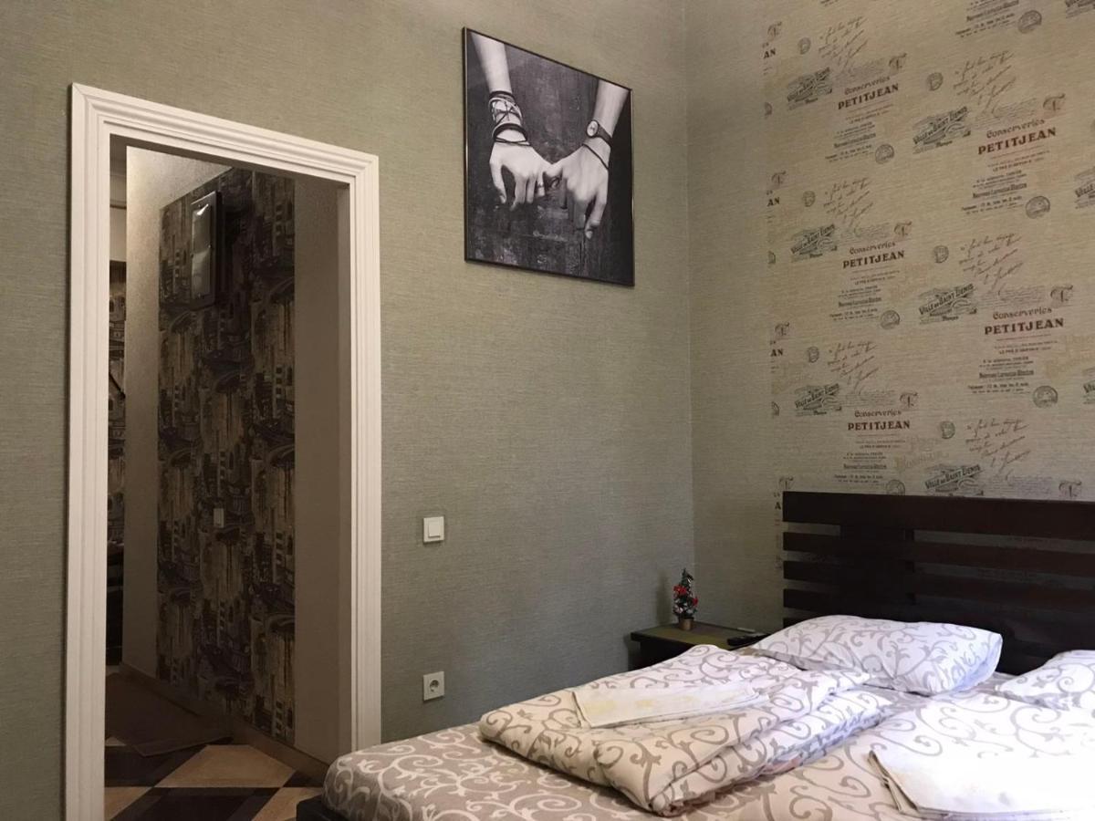 Hostel Q ,15 Хв До Жд Вокзалу Lviv Kültér fotó